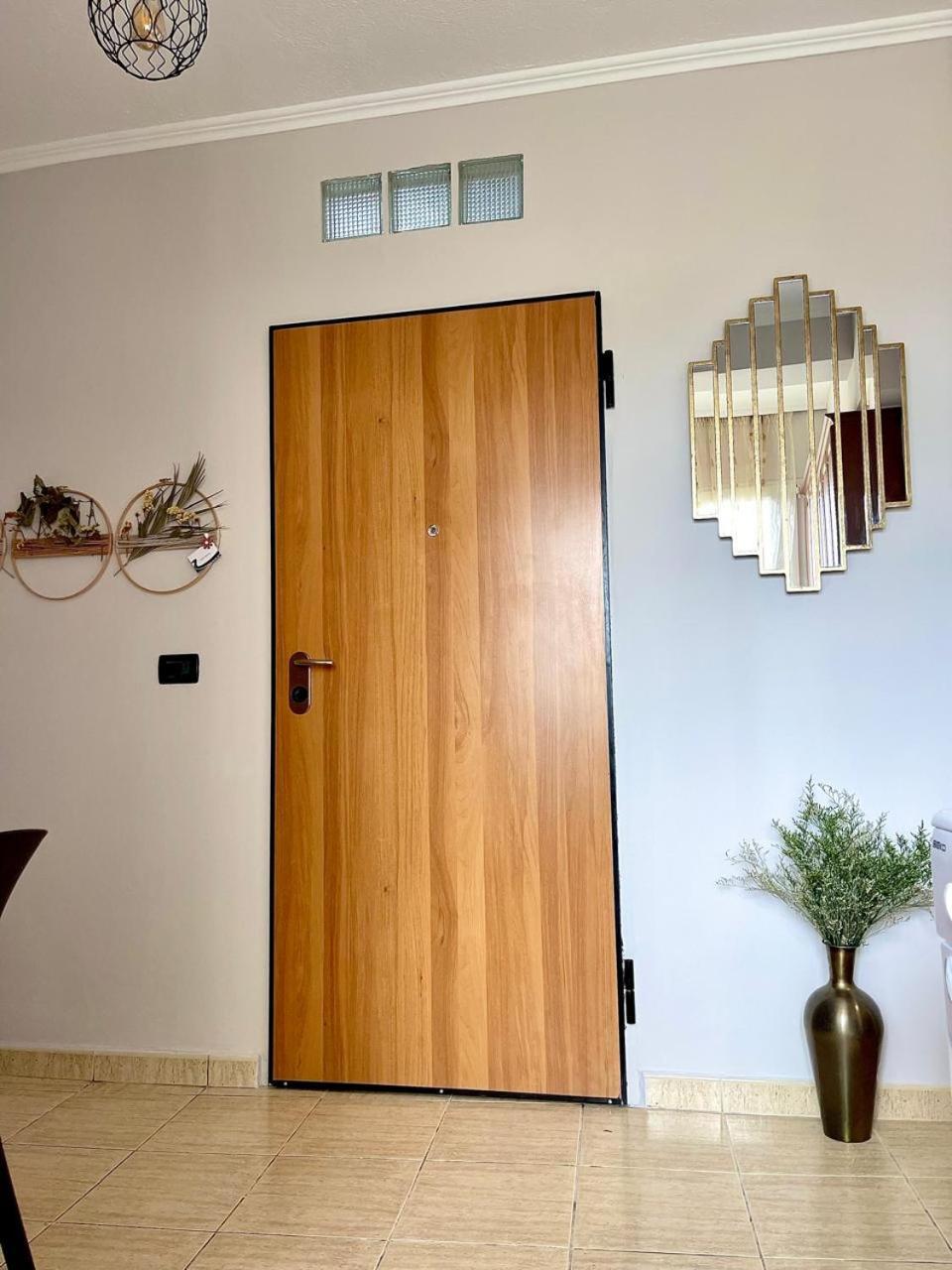 Flex Apartment Tirana Exterior foto